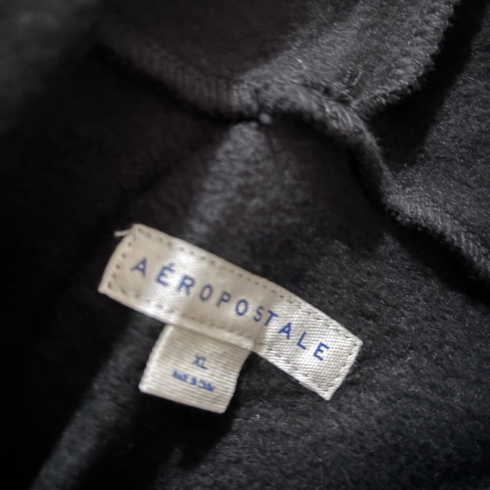 AERO sweater - Picture 2 of 3